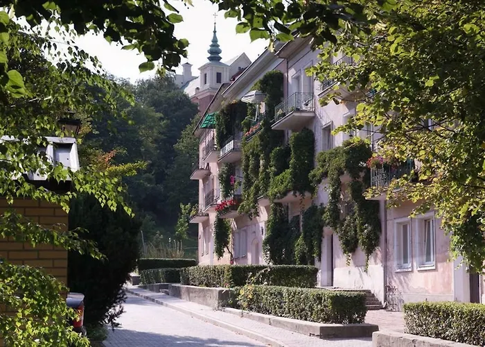 Mariensztat - Home From Home
